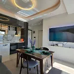 Luxury Apartment With Panoramic Sea View Emerald