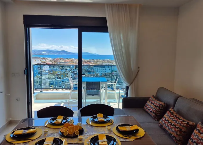 Luxury Apartment With Panoramic Sea View Emerald