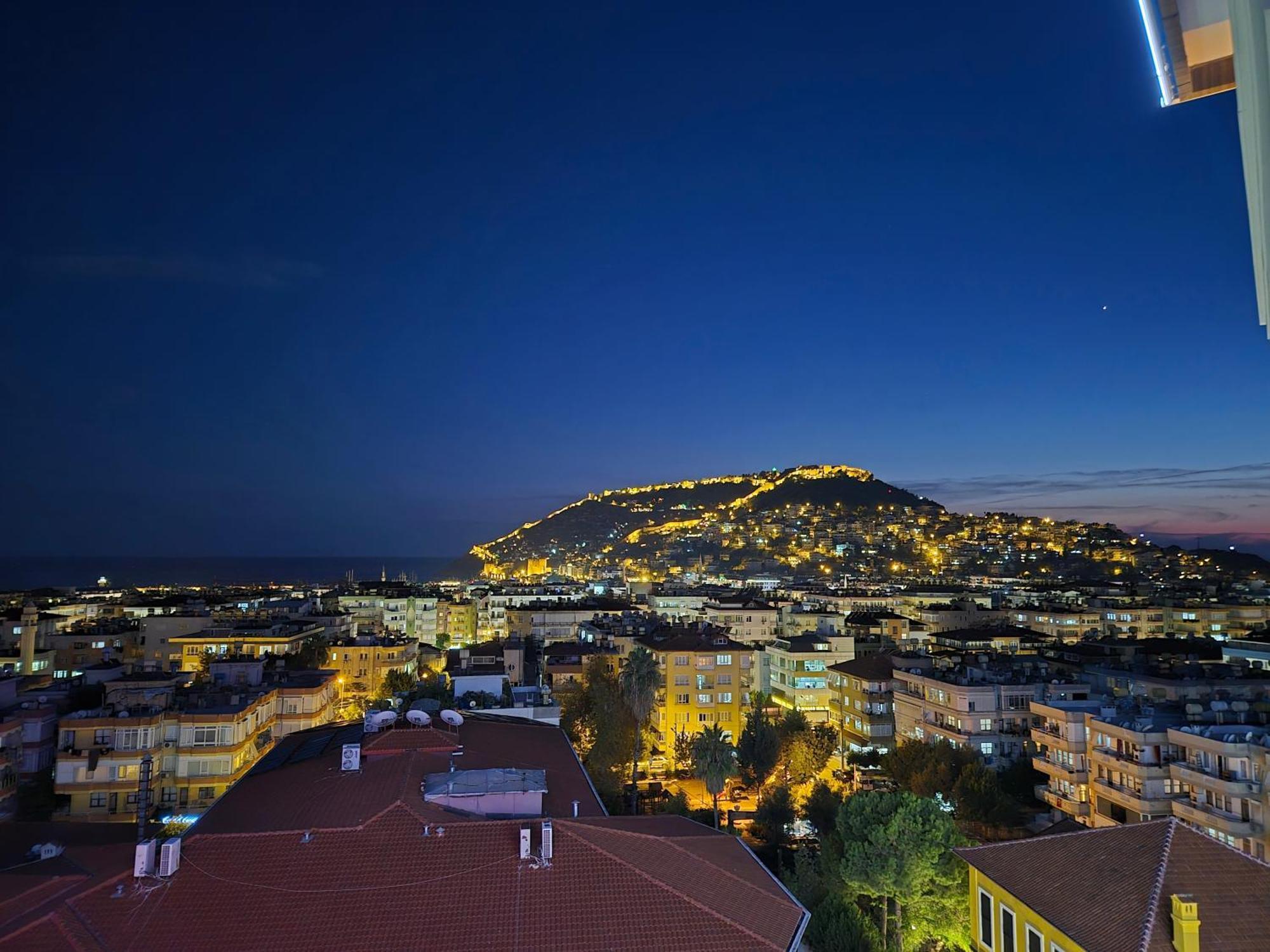 Apartament Luxury With Panoramic Sea View Emerald